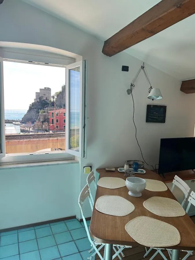 Elegant Apartment With Sea View Monterosso al Mare Italy