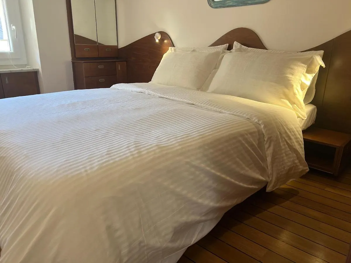 Elegant Apartment With Sea View Monterosso al Mare